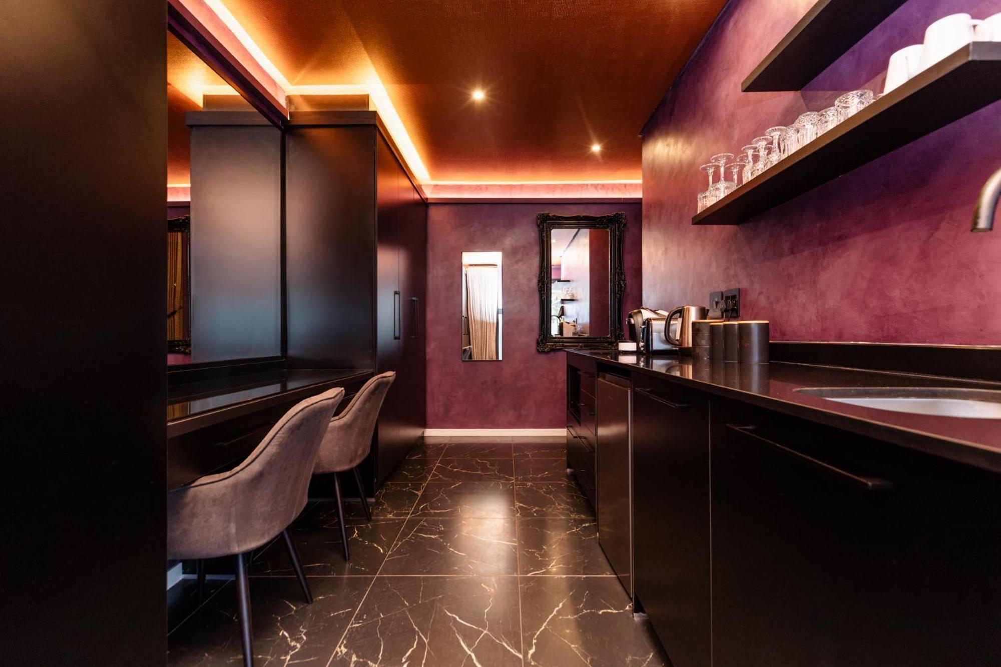 Mint Hotel 84 On Katherine Johannesburg Esterno foto