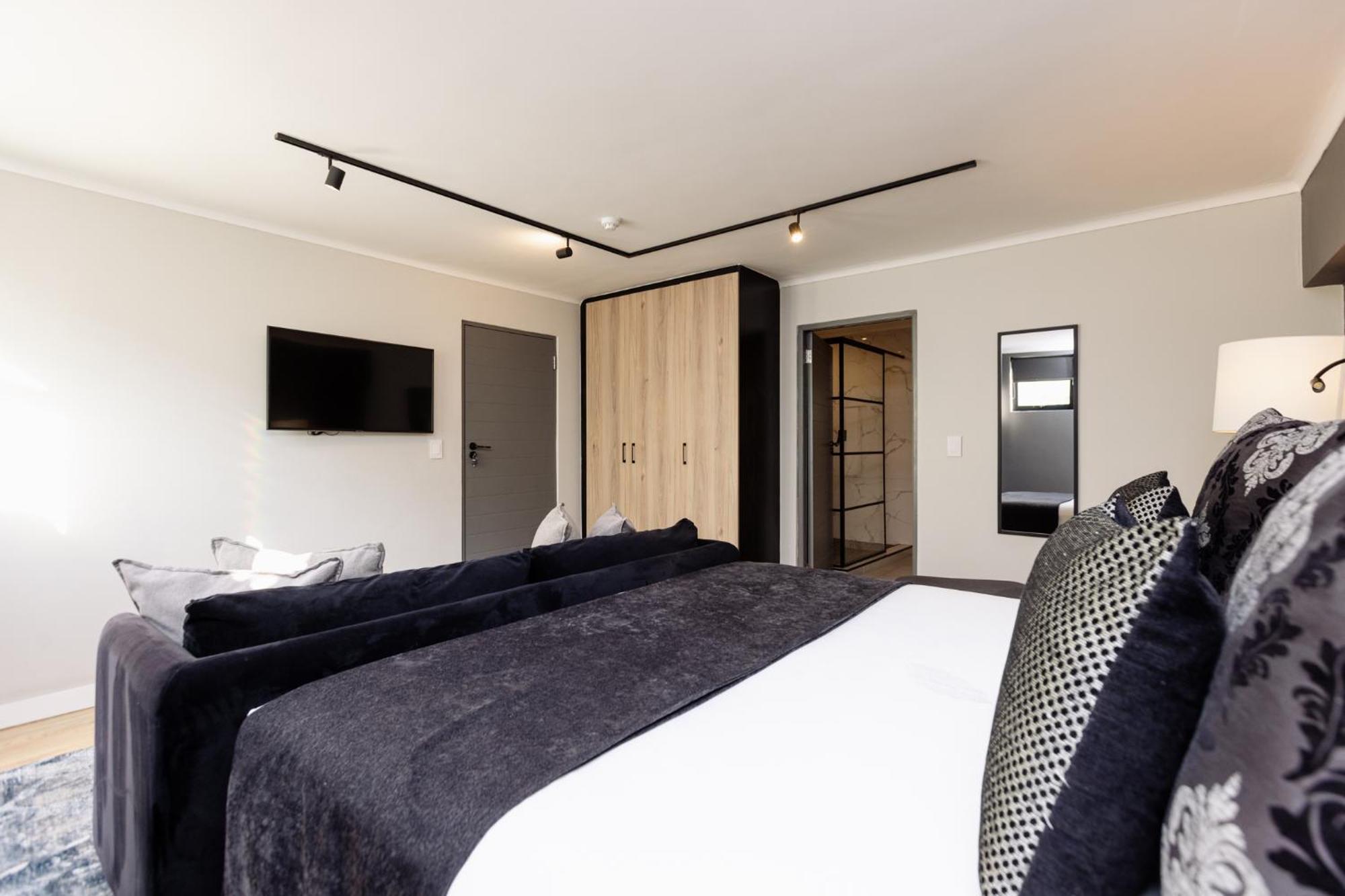 Mint Hotel 84 On Katherine Johannesburg Esterno foto