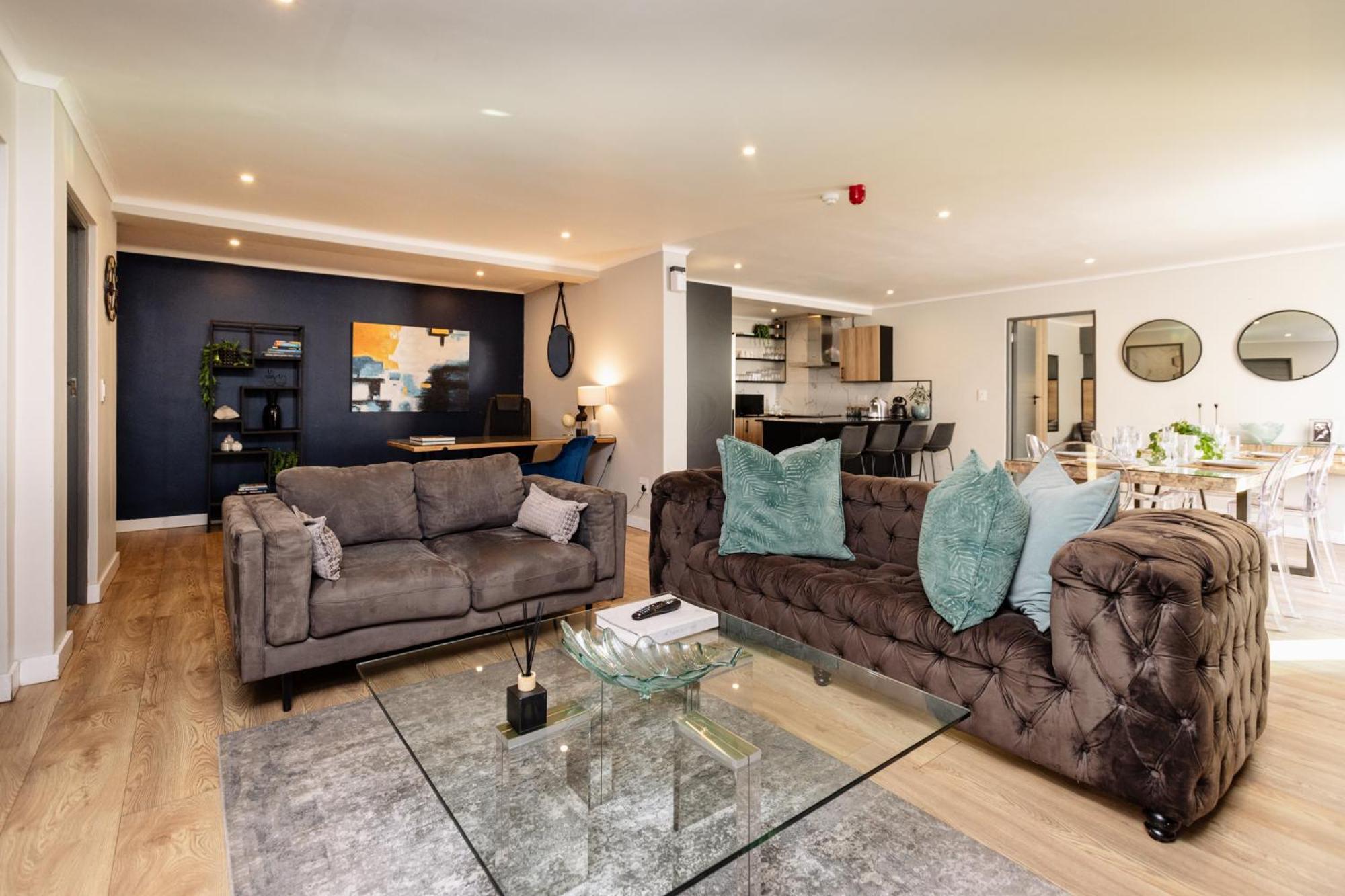 Mint Hotel 84 On Katherine Johannesburg Esterno foto
