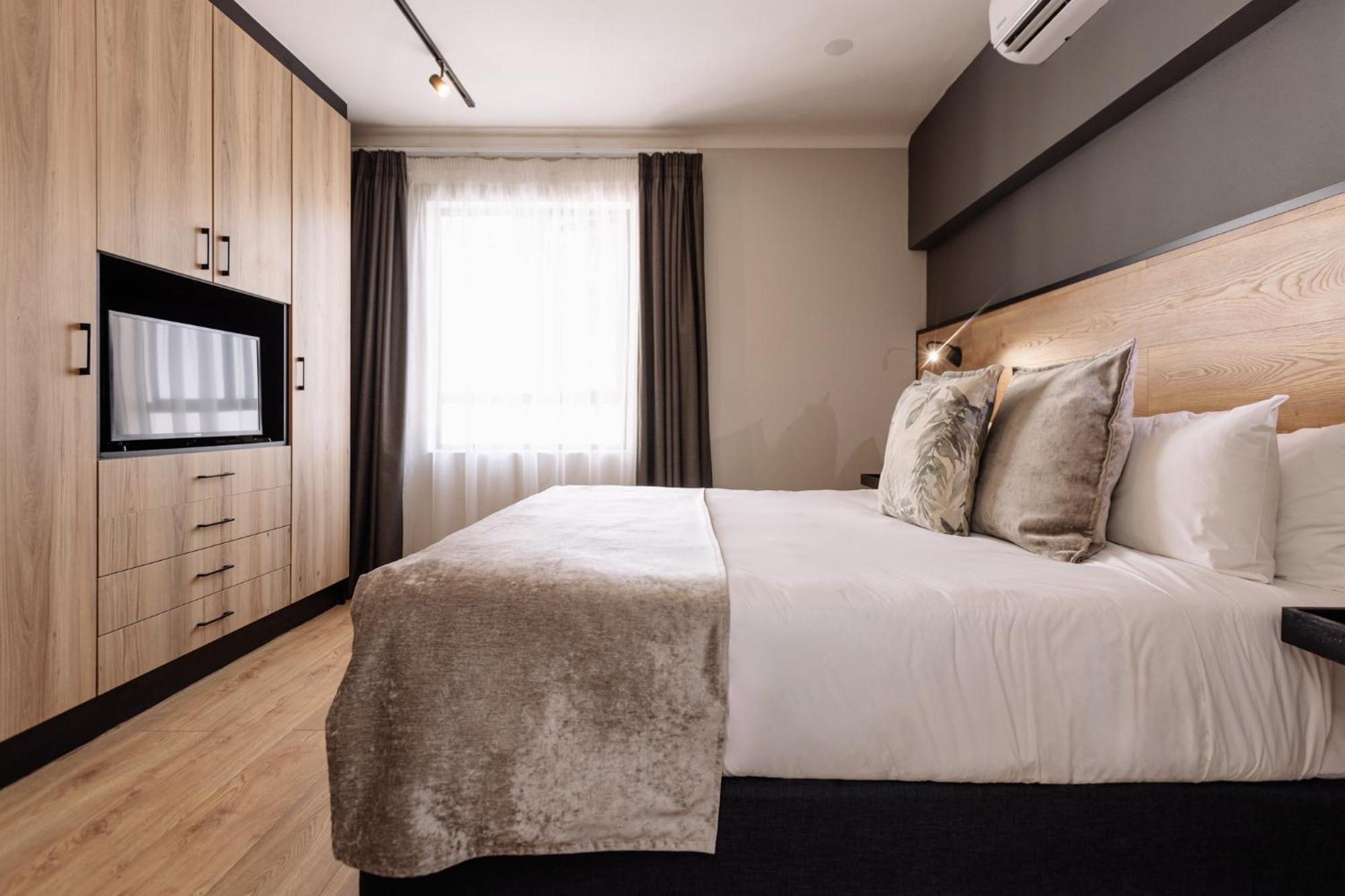 Mint Hotel 84 On Katherine Johannesburg Esterno foto