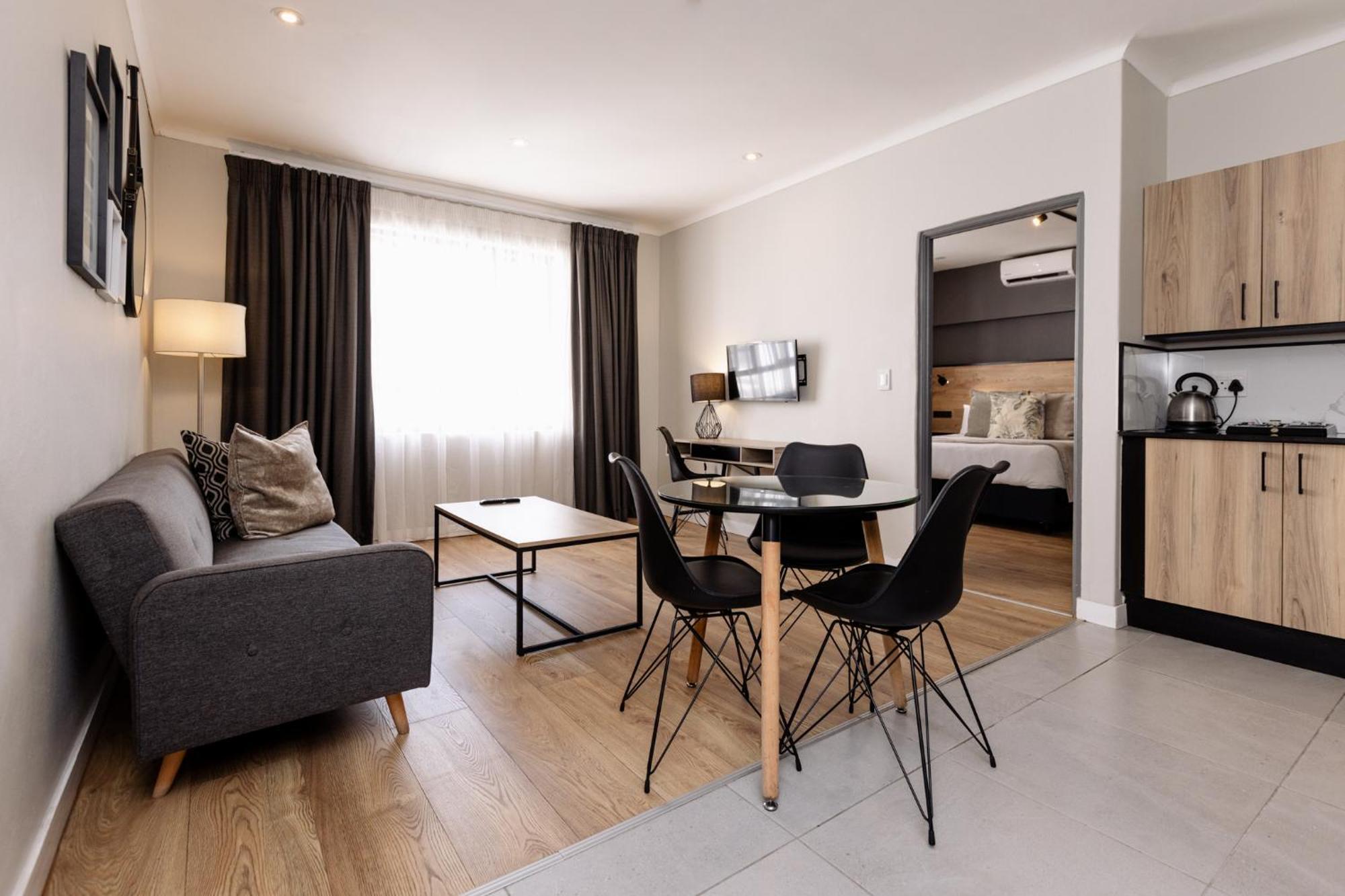 Mint Hotel 84 On Katherine Johannesburg Esterno foto