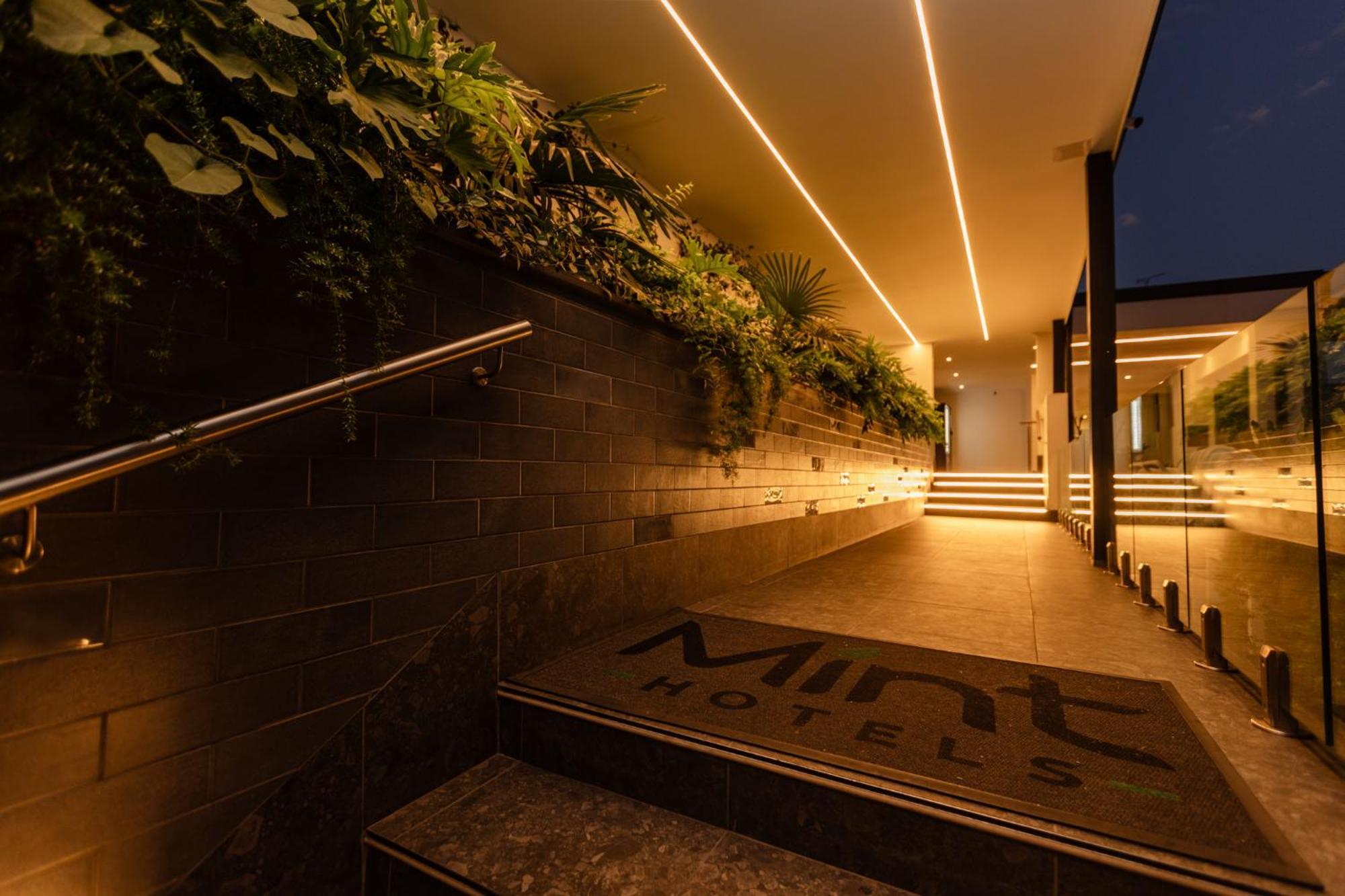 Mint Hotel 84 On Katherine Johannesburg Esterno foto