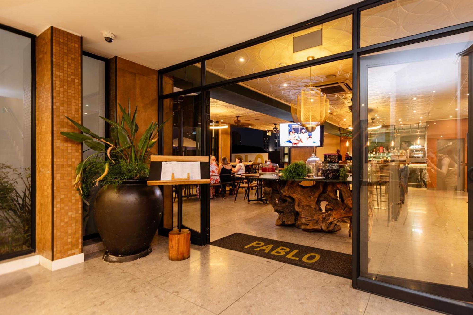 Mint Hotel 84 On Katherine Johannesburg Esterno foto