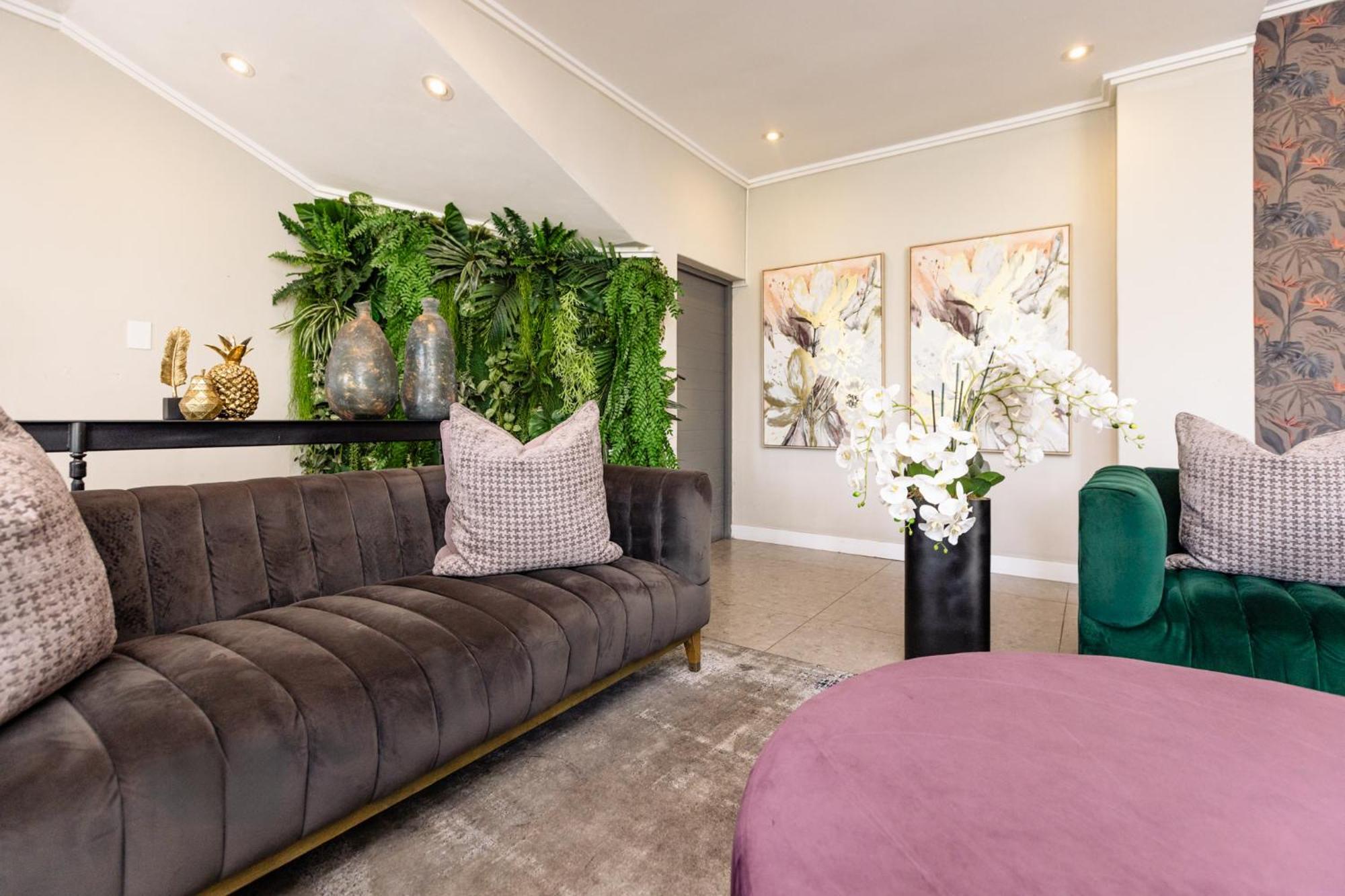 Mint Hotel 84 On Katherine Johannesburg Esterno foto