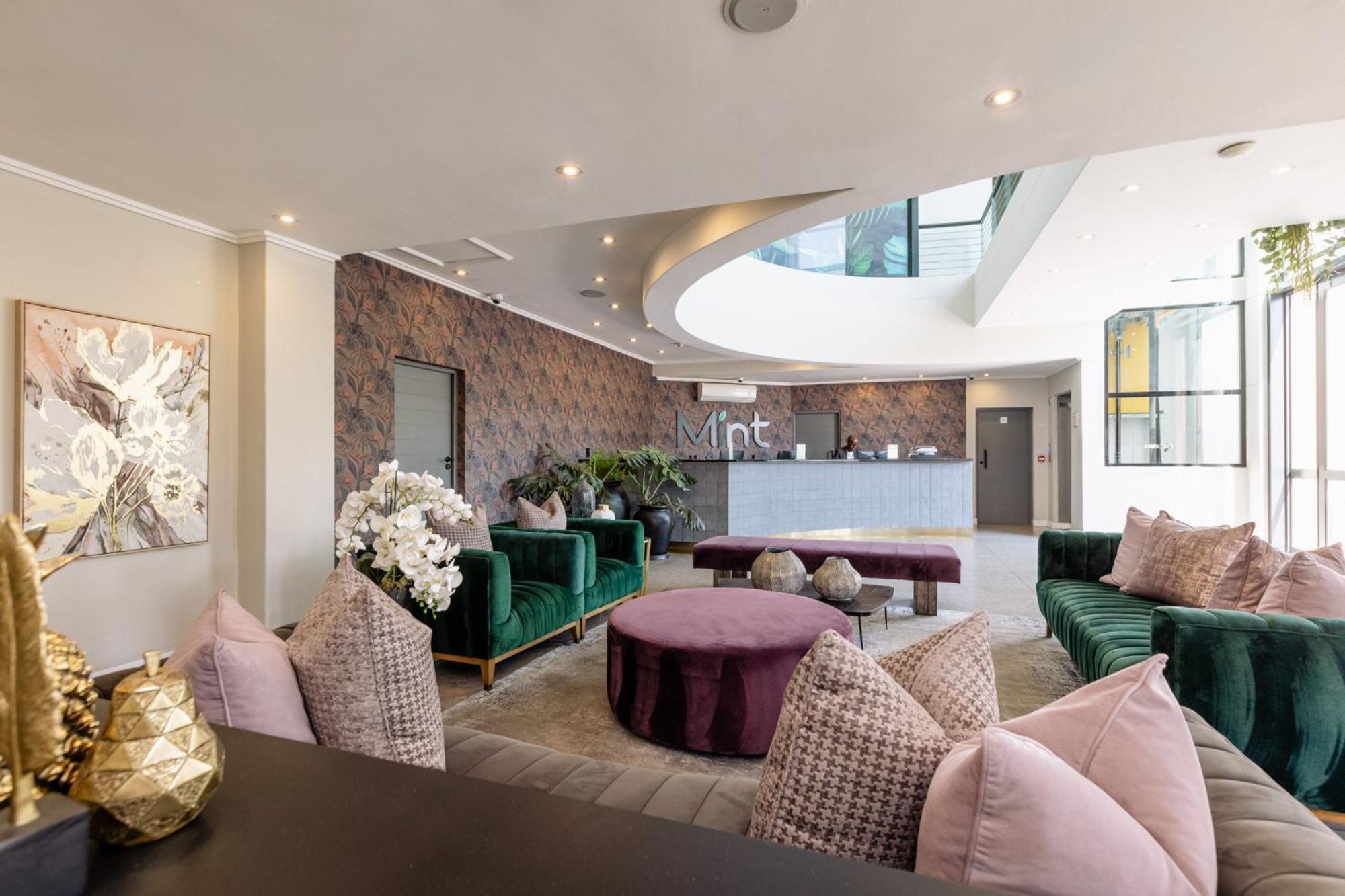 Mint Hotel 84 On Katherine Johannesburg Esterno foto