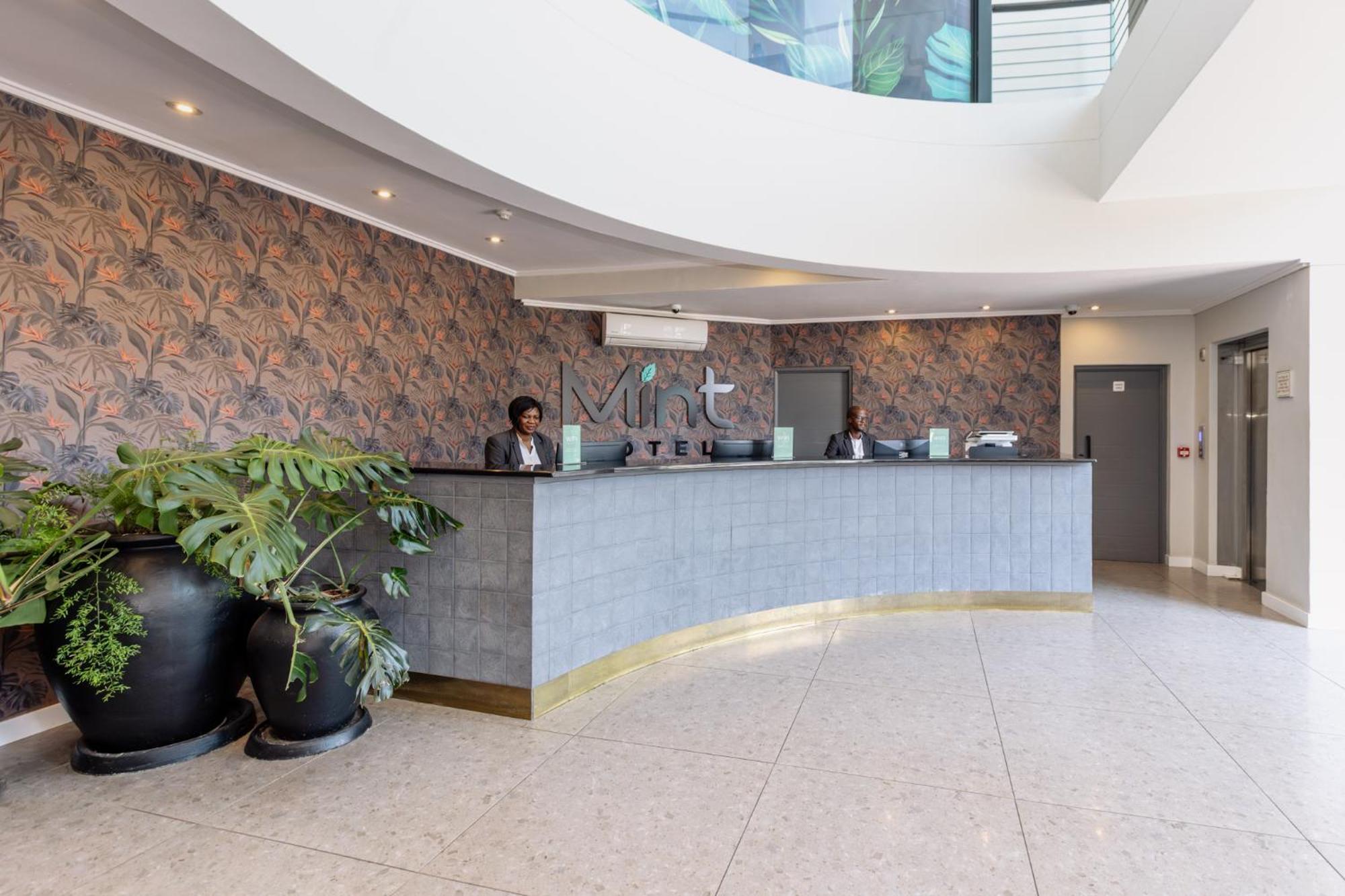 Mint Hotel 84 On Katherine Johannesburg Esterno foto